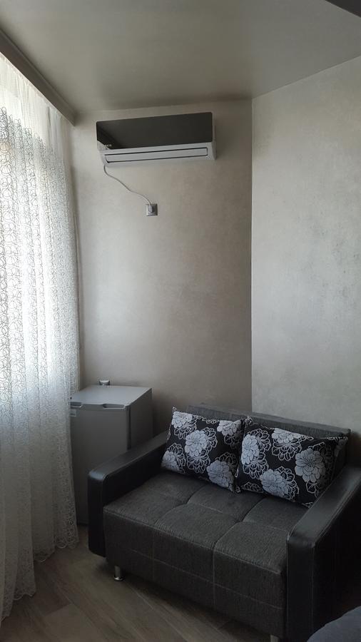 Roini Apartment Батумі Екстер'єр фото