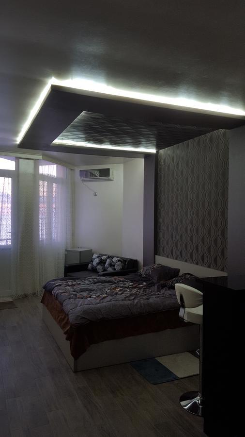 Roini Apartment Батумі Екстер'єр фото